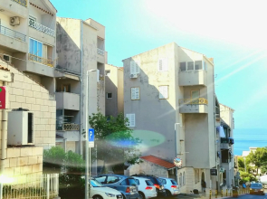 Vista Mare Apartment - Brand New, 3 Bedroom, Sea View