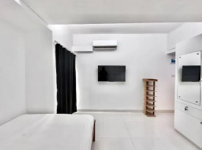 300sqft 1 Apartment with Sauna & Pool