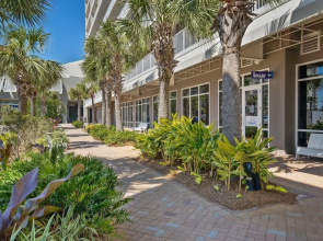 Laketown Wharf 1331