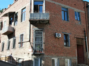 Chagunia's home