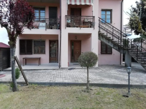 Antonia House