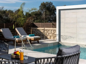 Villa Silentium Ionia by MediterraneanVillas