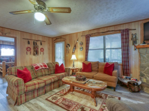 Wandering Creek - 2 Bedrooms, 1 Baths, Sleeps 6 Cabin by RedAwning