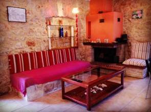 Niko's Stone Guest House