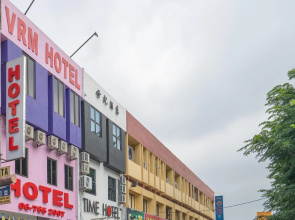 OYO 44093 VRM Hotel