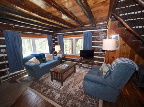 Bank of Alpine - 2 Br Cabin
