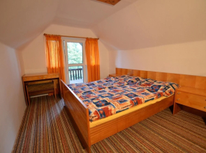 Poolincluded Chalet Jizera