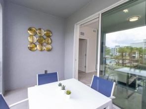 Wonderful 2 Bd Apartment Close to Disney Storey Lake 204 3180