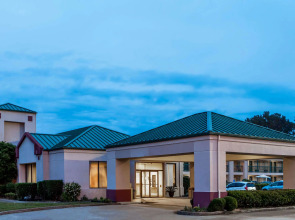 Super 8 by Wyndham Jasper TX