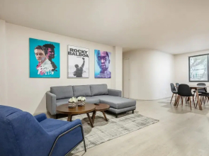 Elevate Your Roma Stay - 2BR - Wifi - Sleeps 7