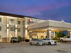 Best Western Plus Chalmette Hotel