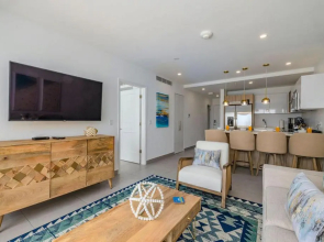 HH-2Bdr413 - NEW Modern Apartment in Oceanfront Luxury Condo in Aruba!