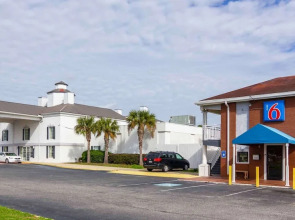 Motel6 Brunswick, GA