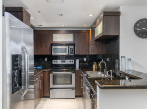 Fortune House Hotel Suites