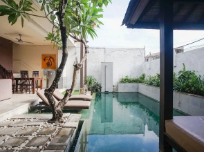 Queen Rose Villa & Spa