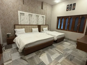 Char Dham Palace