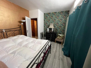 Villa de charme avec jardin proche de la mer