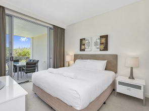 Bale Beach Front Resort Home Apartment 1128