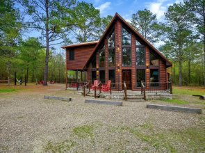 Sugar Mama Cabin for 10!