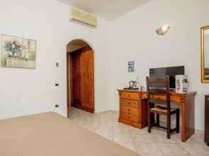 Hotel Ribot with pool in Arborea