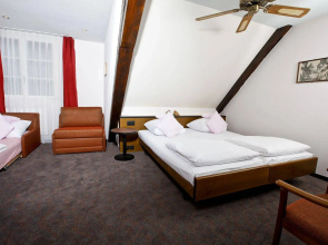 ROESLI Guest House