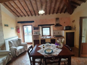 Tuscan Scenic View Stay