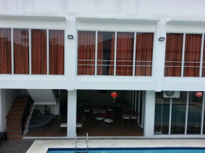 Modern Peak Suites and Private Resort