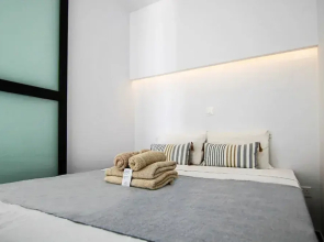 Phaedrus Living: Seaside Luxury Flat Athina 113