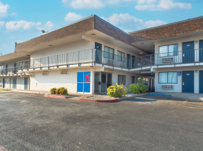 Motel 6 Del Rio, TX