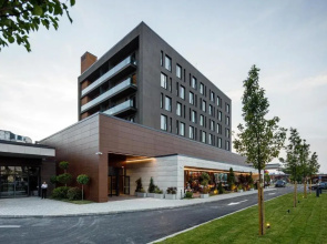 Qosmo Brasov Hotel