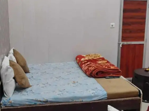 Anand Lok Varanasi