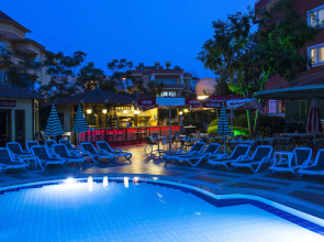 Villa Moonflower Apart Hotel