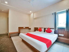 Collection O 39615 Hotel Naman