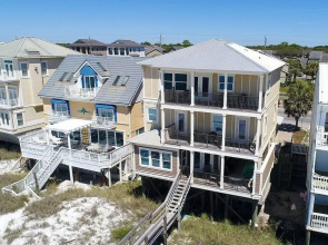 Las Olas by RedAwning