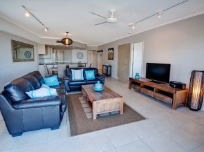 Rolling Surf Resort