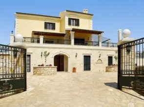 Villa Argyro
