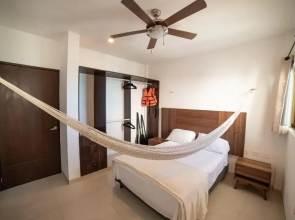 Two Lux BEACHFRONT Penthouses, 2 Jacuzzi, 2 Rooftops, 2 Pools, Gym, Kid's Club, Bar
