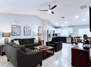 Terrific Value 4bd Pool Gm Spa Hm Sandy Ridge-640b 4 Bedroom Home by RedAwning