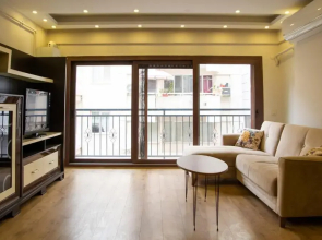 Cozy and Central Apartment near Shore and Trendy Attractions in Karsiyaka, Izmir
