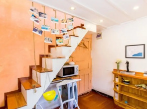 Hard Candy Apartment No.15
