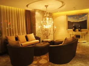 Luoyang Bohemia Hotel