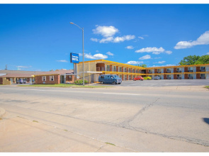 Centralia Motel Near Downtown by OYO