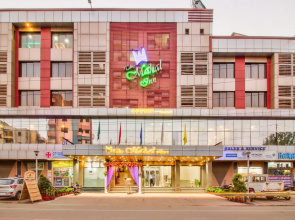 OYO 3211 Mahal Inn