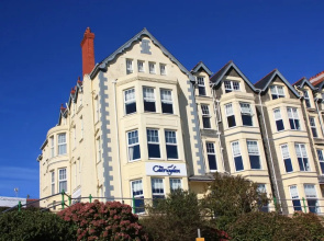 Caerwylan Hotel