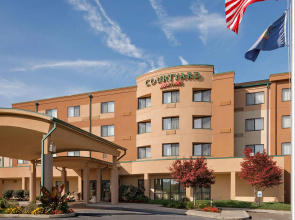 Courtyard by Marriott Harrisburg Hershey
