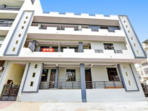 Oyo 84809  Mahalaxmi Guest House