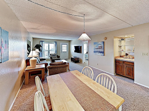 New Listing! Isle Gem: Pools, Spa - 2 Mins to Sand condo