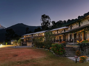 Mountain Lodges of Nepal - Tomijong