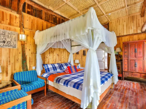 Om Yoga Resort