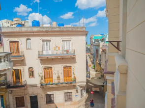 Privado Apartamento con balcón Habana